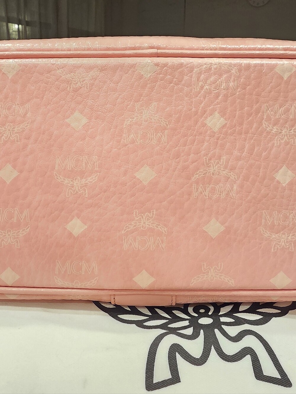 🎀✨️ MCM Pink Leather Tote with Matching Wristlet✨️🎀 - Picture 8 of 12